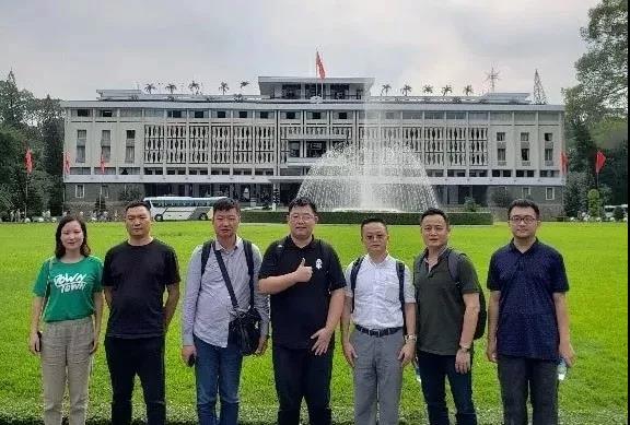 世騰控股董事長，副董事長一行赴越南考察調(diào)研